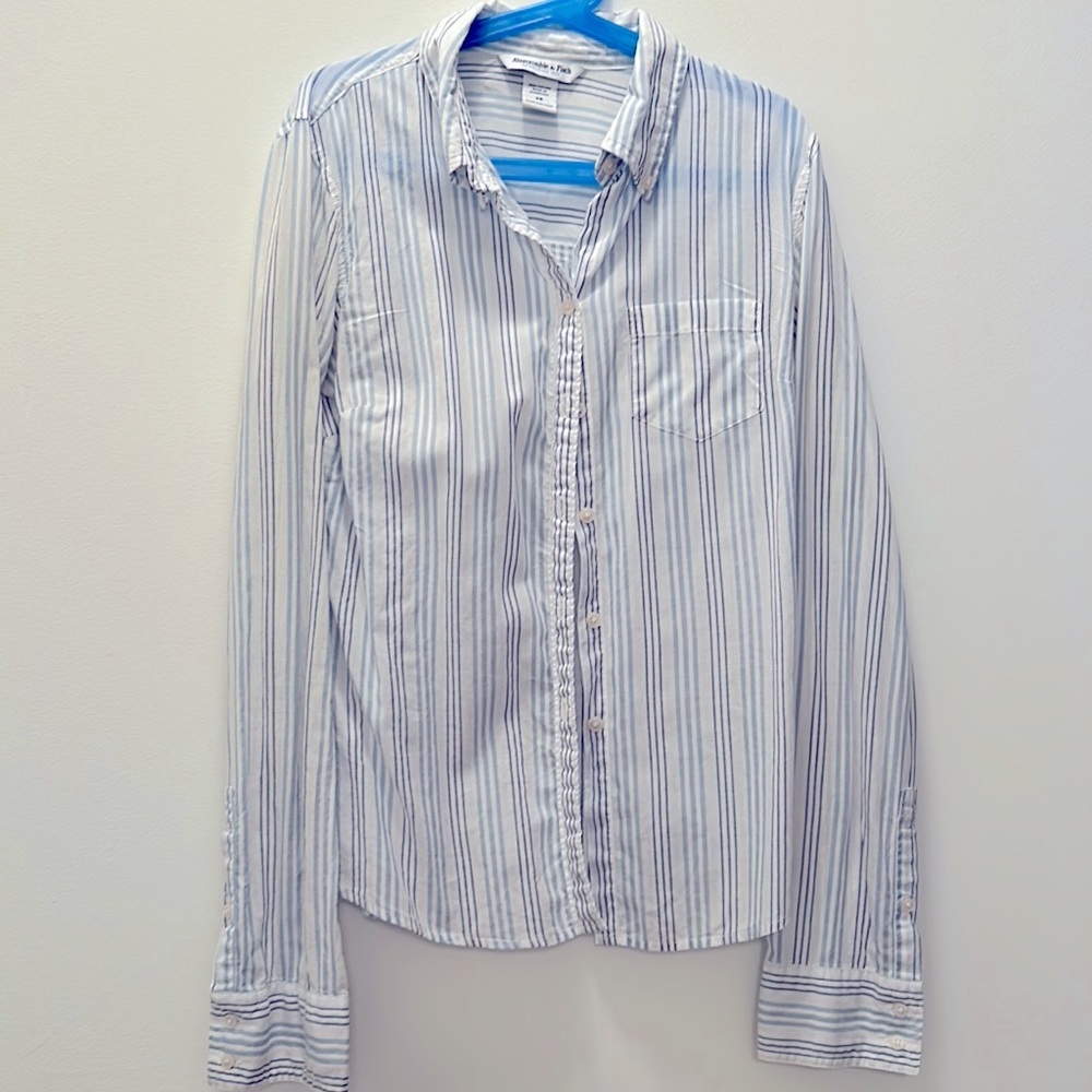 Abercrombie & Fitch XS blue striped cotton button down top - Picture 1 of 8